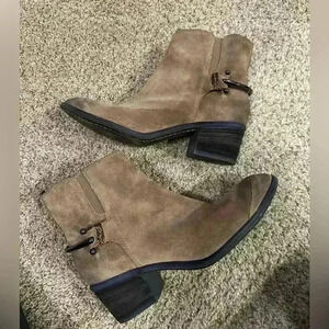 Donald J Pliner DIGG Western Couture Collection Distressed Suede Boots 9.5 women